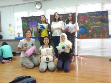 อาสาสมัครหมอนหนุนอุ่นรัก 17 พ.ย. 61 Volunteer to Produce pillow for Disadvantaged Preschoolers in Thailand Nov 17, 18